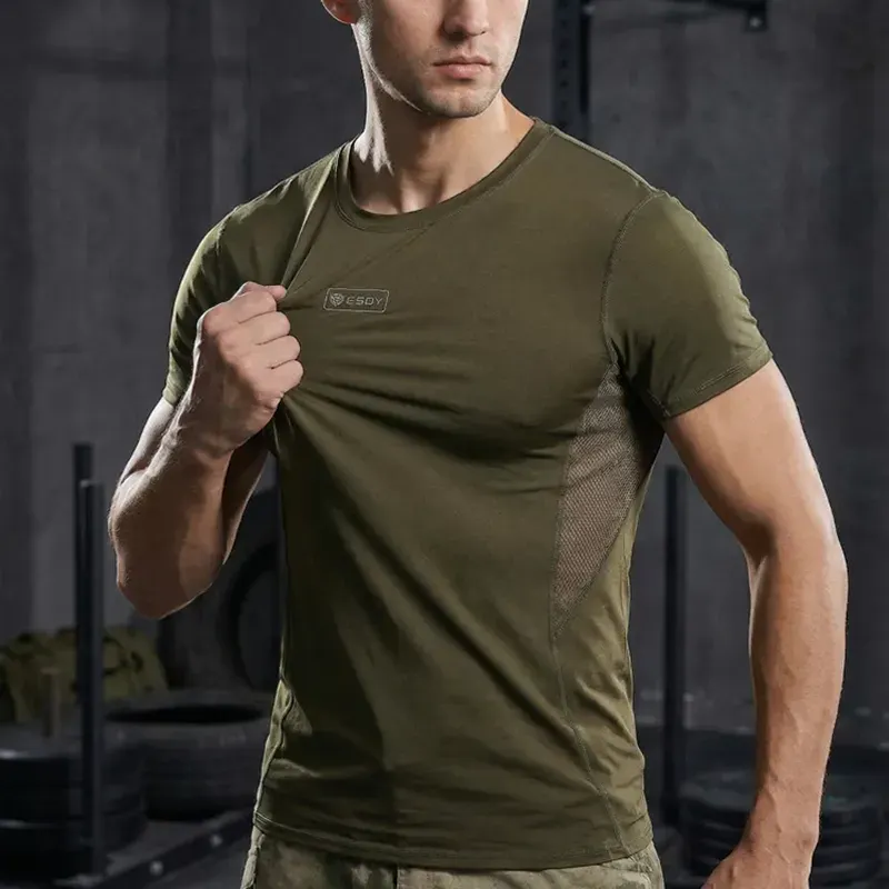 TSS23 Esdy Camouflage Quick-Drying Tactical T-Shirt in green, round neck, fitted style for training and outdoor activities.
