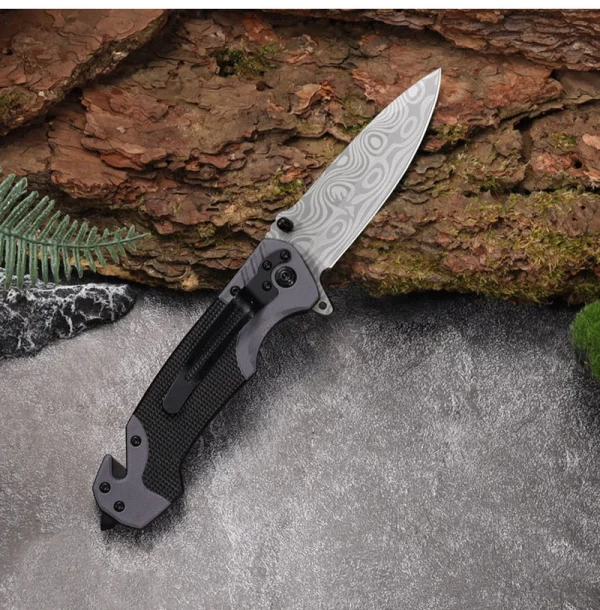 កាំបិតបត់ Tactical មានលំនាំពិសេស សម្រាប់ការរស់នៅក្រៅ និងការប្រើប្រាស់ប្រចាំថ្ងៃ។.
