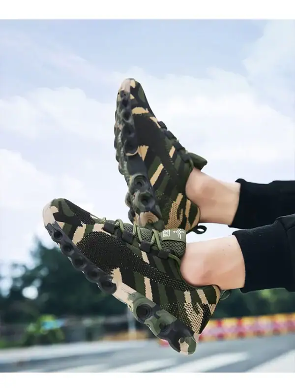 ស្បែកជើងកីឡាពណ៌កាម៉ូ Fly-Knit ស្រាលខ្លាំង សម្រាប់ការរត់ និងហាត់ប្រាណក្នុងចំណោមស្បែកជើងហ្វឹកហាត់យោធា.