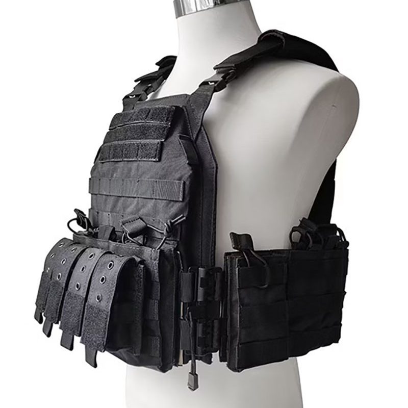 A15 Lightweight MOLLE Tactical Vest with Quick-Release Design and Utility Pouches