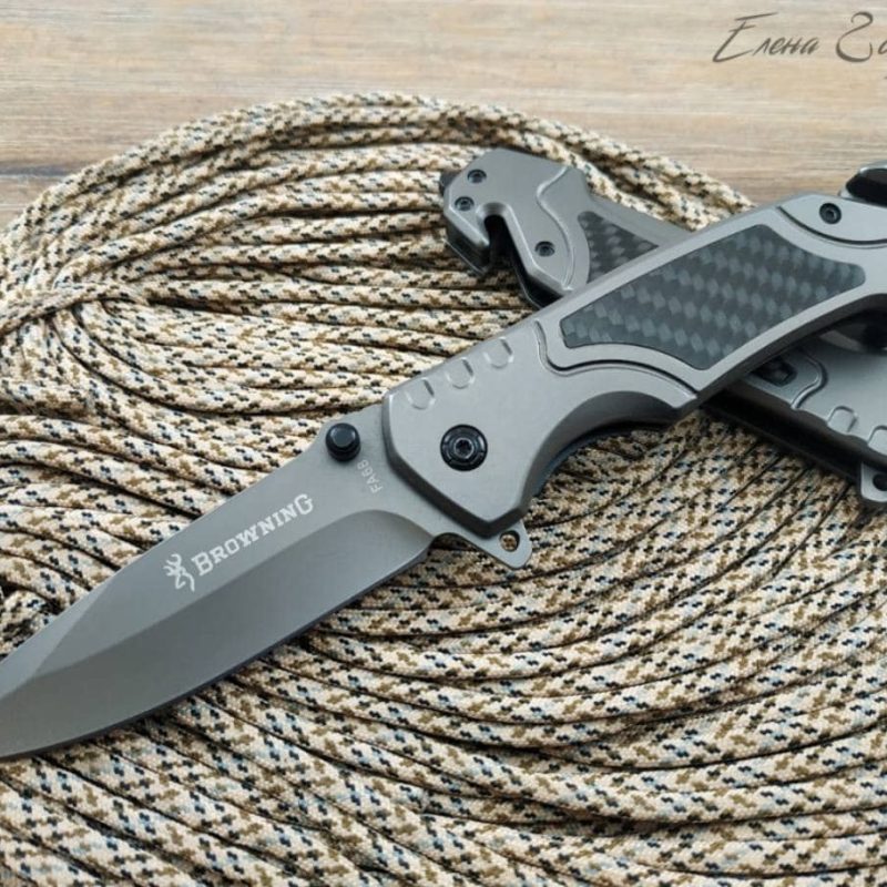 K32 Premium Tactical Folding Knife – Stainless Steel & Carbon Fiber Handle