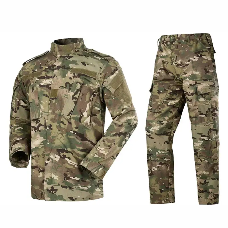 Men's camouflage training suit with jacket and pants in woodland pattern.