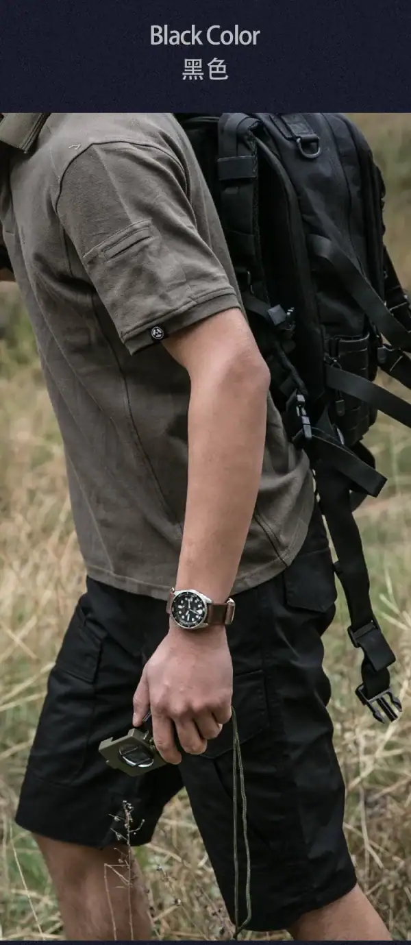 SR02 Lightweight Tactical Cargo Shorts in black for outdoor and daily wear.