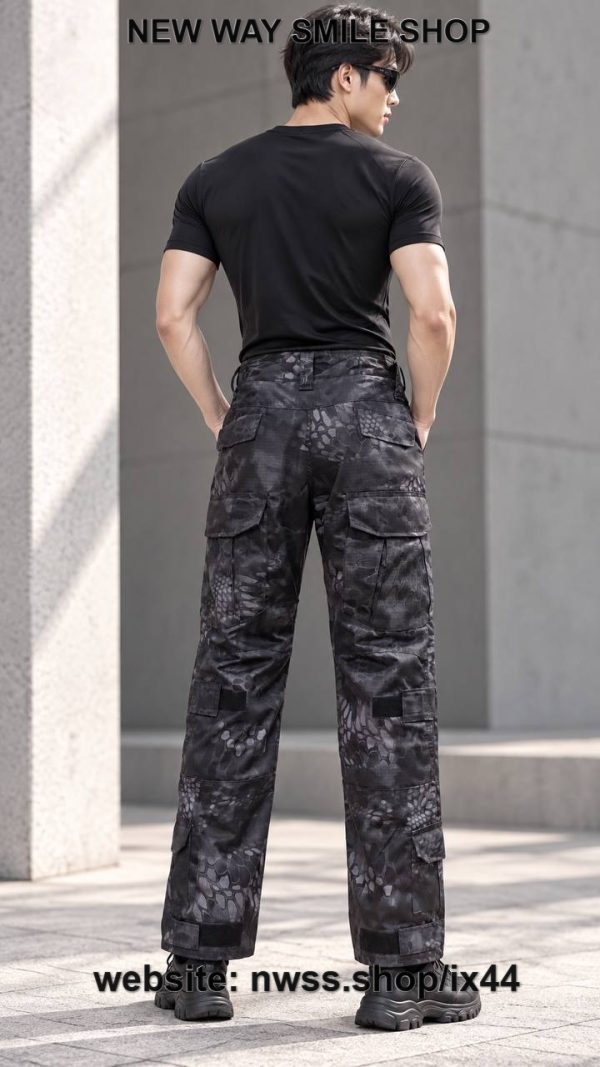 SHL05 Long Sleeve Quick-Drying Tactical Outdoor Shirt in black for outdoor activities.