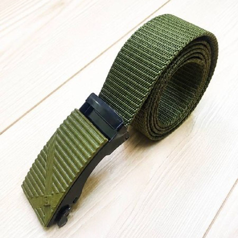 B39 tactical green belt with textured strap for outdoor and tactical activities.